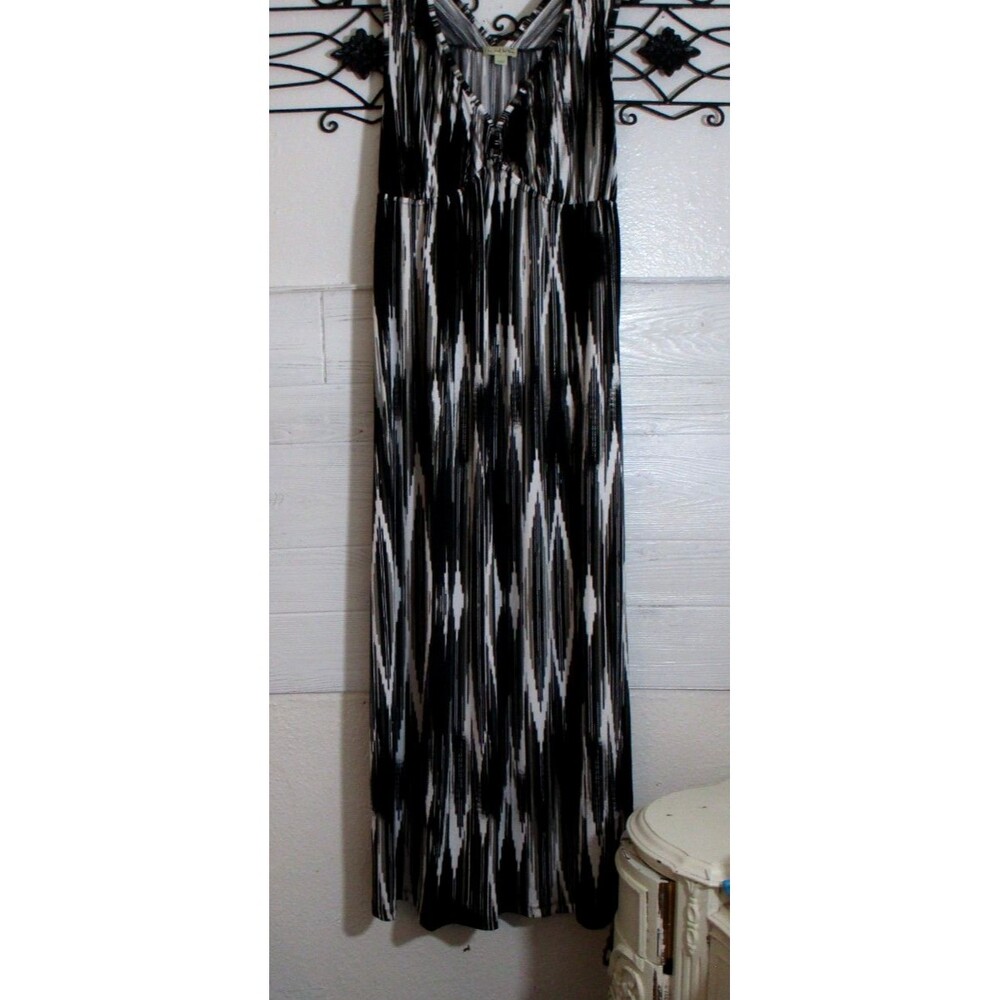 Live And Let Live Maxi Knit Dress Women's Size XL Sleeveless Multicolored V Neck